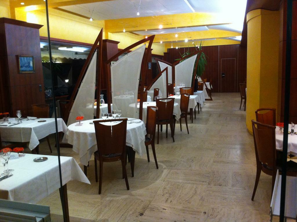 Authentic By Balladins - Rodez / Le Segala Baraqueville Exterior photo